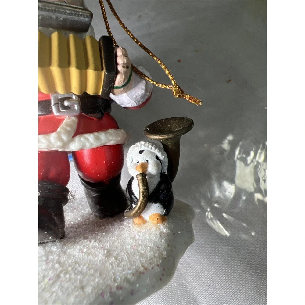 1997 Kirkland Signature Collectable Gift Christmas‎ Ornament Santa Band